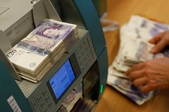 Zhenshhina peredumala vybrasyvat korobku s nenuzhnymi veshhami i razbogatela 004a60f.jpg