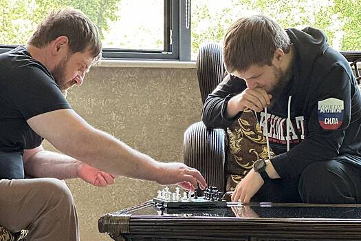 Kadyrov zajavil o pobede nad rossijskim ministrom v odnoj igre 5bb09bc.jpg