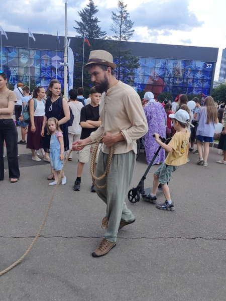 «Крепкая семья — крепкая Россия»: Всероссийский парад семьи прошел в 100 городах России