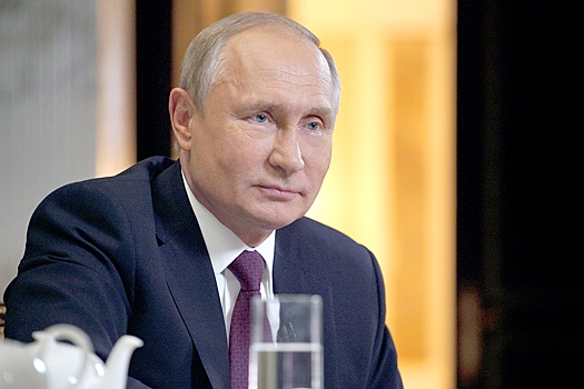 Putin nazval semju kraeugolnym kamnem obshhestva a4210b3.jpg