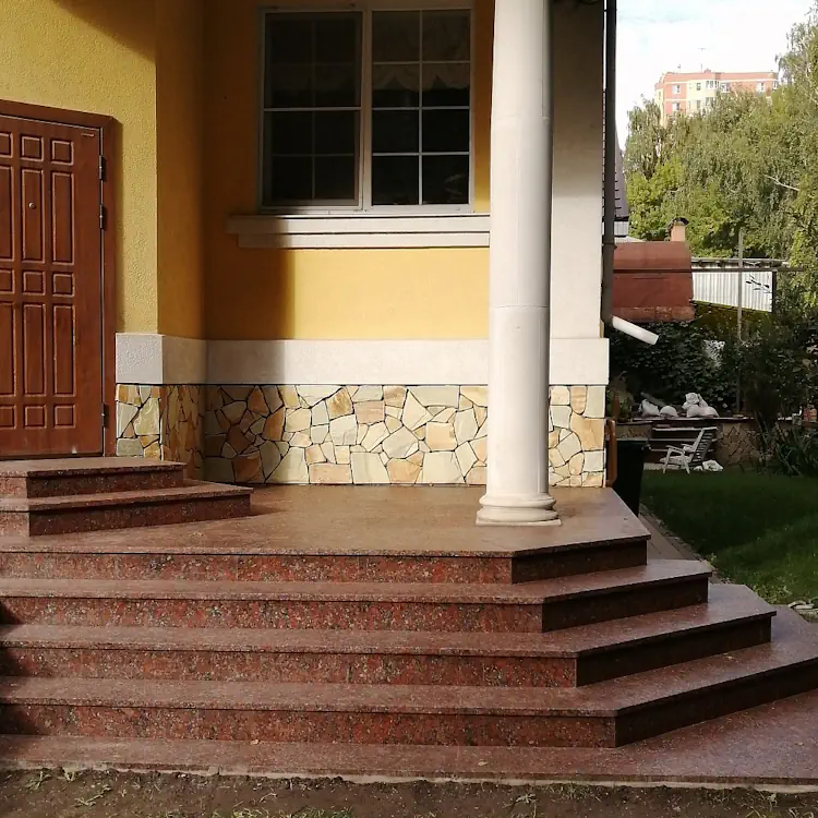 Входная группа из искуственного камня